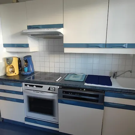 Avec Balcon Et Parking Privatif - Fr-1-843-45 * Le Pouliguen